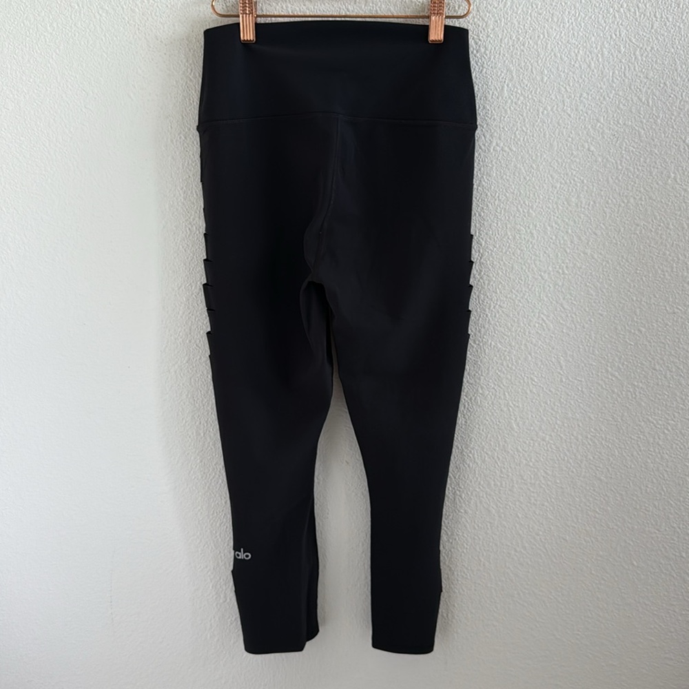 ALO Yoga Extreme Ripped Slash Warrior Legging Black High Rise Medium - Picture 2 of 8